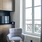 Havre De Luxe Au Pied De Montmartre